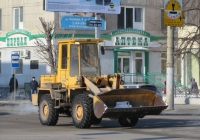 Фронтальный погрузчик ПК-27-03-00. Курган, улица Куйбышева 