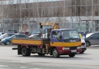 Грузовик с КМУ на шасси Isuzu Elf  #Т 556 КВ 45.  Курган, улица Ленина