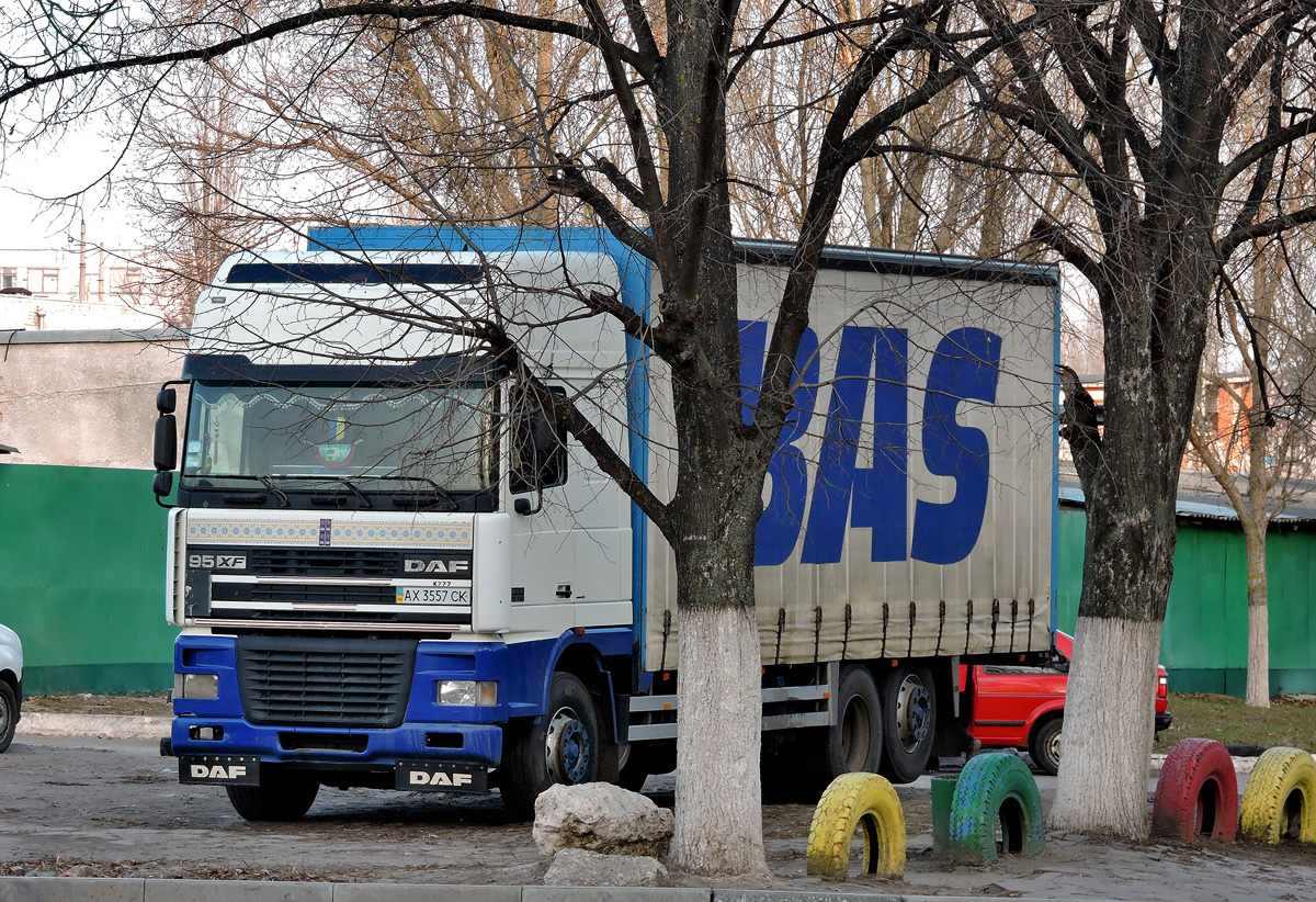 Грузовик DAF XF 95 #АХ 3557 СК. Харьковская область, г. Харьков, улица Бучмы