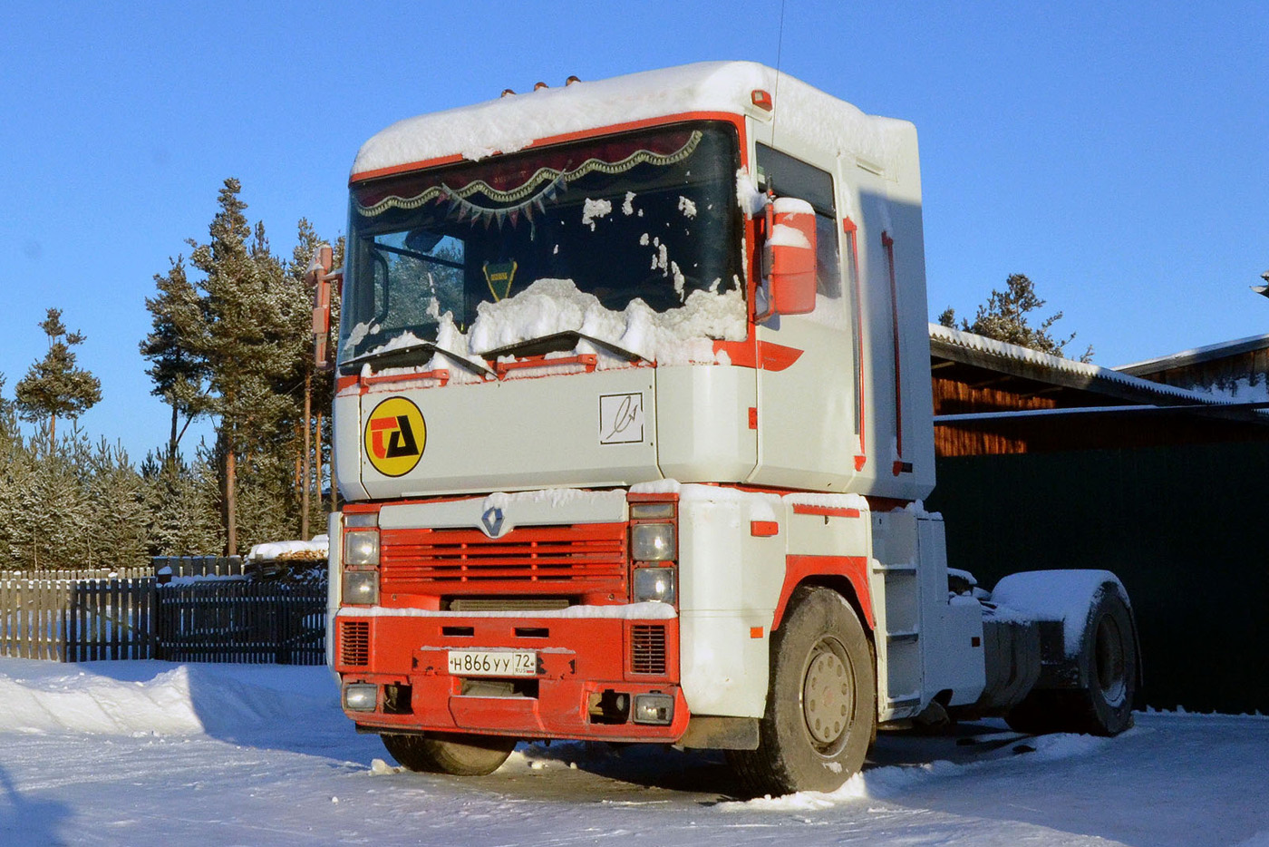Седельный тягач Renault Magnum* #Н 866 УУ 72 . Свердловская область, Луговской