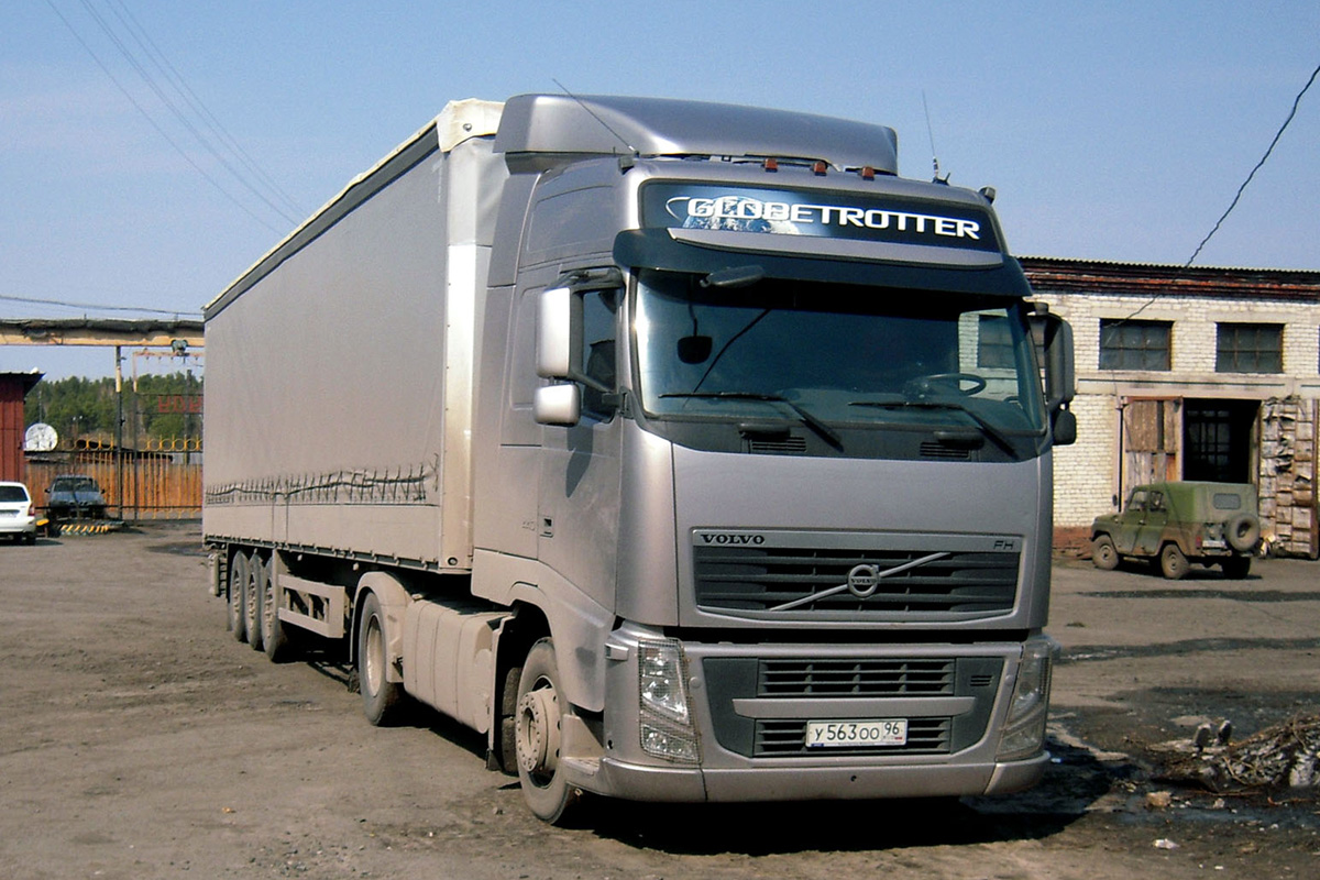 Седельный тягач Volvo FH440 #У 563 ОО 96 с полуприцепом . Свердловская область, Луговской