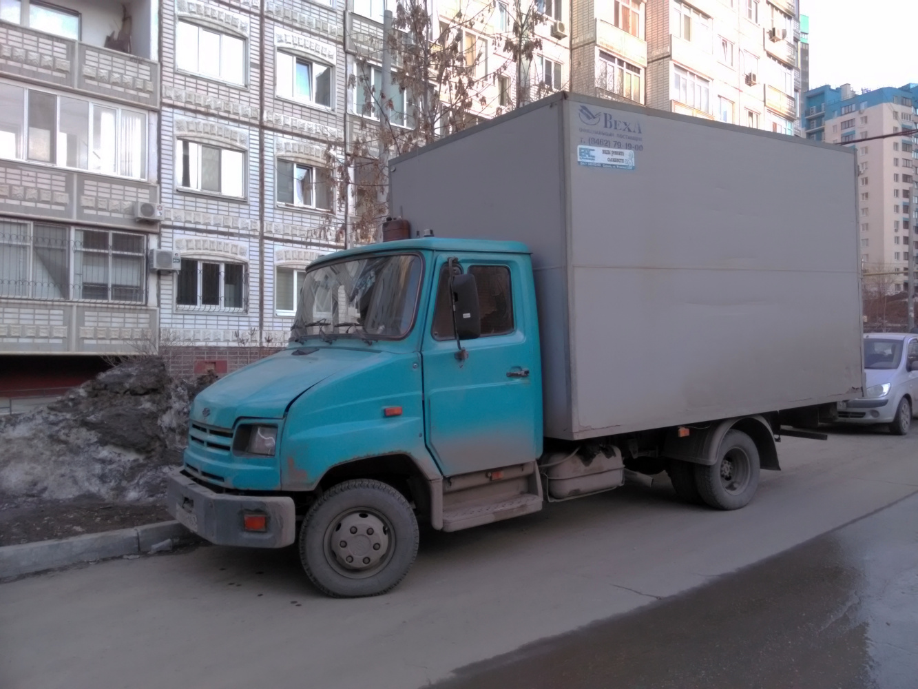 Фургон на шасси ЗиЛ-5301*. Самара, улица Солнечная