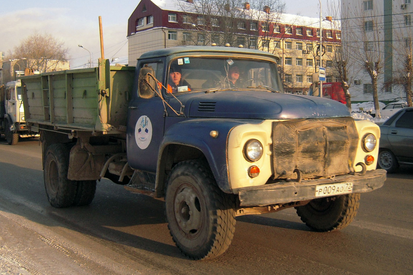 Самосвал ЗиЛ-ММЗ-554М #Р 009 АО 72 . Тюмень, Ямская улица