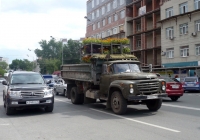 Самосвал на шасси ЗИЛ-130 #В 085 ХЕ 72 . Тюмень, улица Герцена