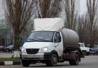 Ассенизационная машина на шасси ГАЗ-3310 "Валдай" # М 566 УМ 31. Белгородская область, г. Алексеевка, ул. Пушкина