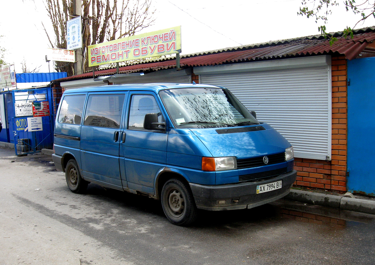 Микроавтобус Volkswagen Transporter  #АХ 7994 BI. Харьковская область, г. Харьков, Салтовское шоссе
