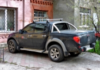 Пикап Mitsubishi L200 #АХ 6660 BI. Харьковская область, г. Харьков, Мироносицкая улица