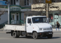 Бортовой грузовик ЗиЛ-5301АО #У 555 КМ 45.  Курган, улица Куйбышева 