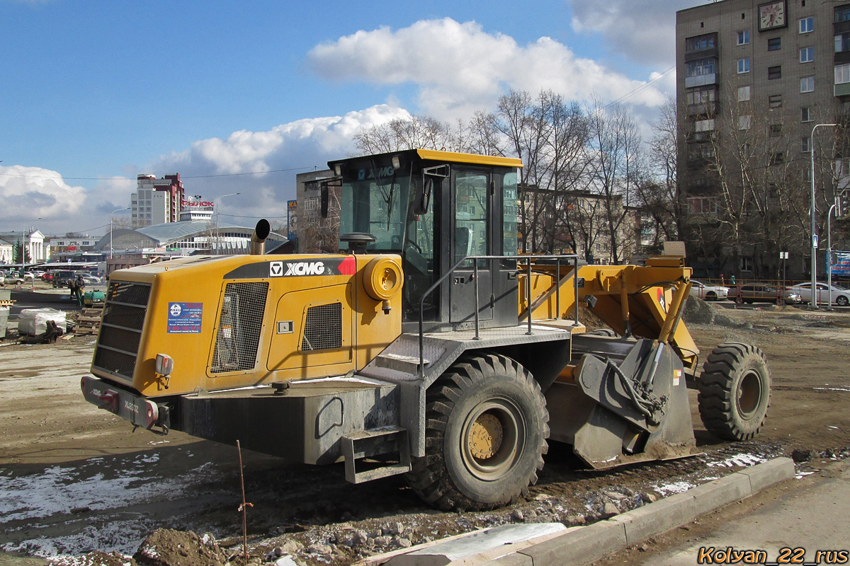 Ресайклер XCMG XL230Z. Алтайский край, Барнаул, проспект Ленина