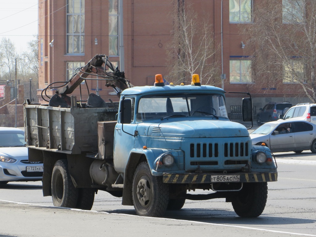Самосвал ЗиЛ-ММЗ-4502 с КМУ #T 805 AC 45. Курган, улица Ленина