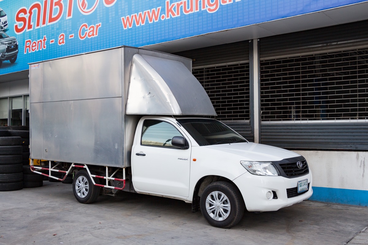 Фургон NCL Auto на шасси Toyota Hilux. Таиланд, Бангкок
