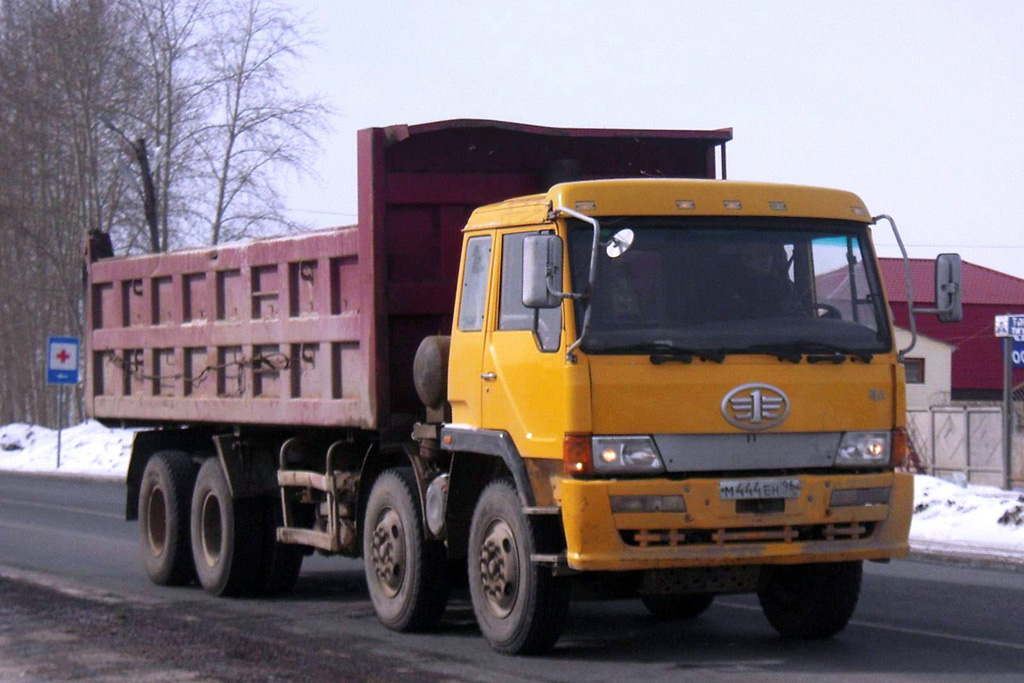 Самосвал FAW J4 #М 444 ЕН 96 . Свердловская область, 265 км ФАД 1Р-351 "Екатеринбург-Тюмень", Тугулым