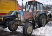 Коммунальная уборочная машина на базе трактора МТЗ-82.1 "Беларус". Москва, Рижский проезд 