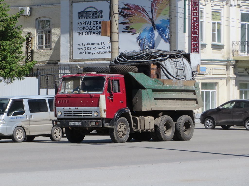Самосвал КамАЗ-55111 #B 986 OC 96. Курган, улица Куйбышева