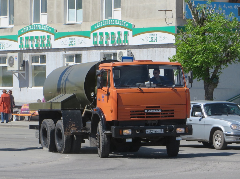 Вакуумная машина МК-10 на шасси КамАЗ-53215 #K 321 EA 45. Курган, улица Ленина