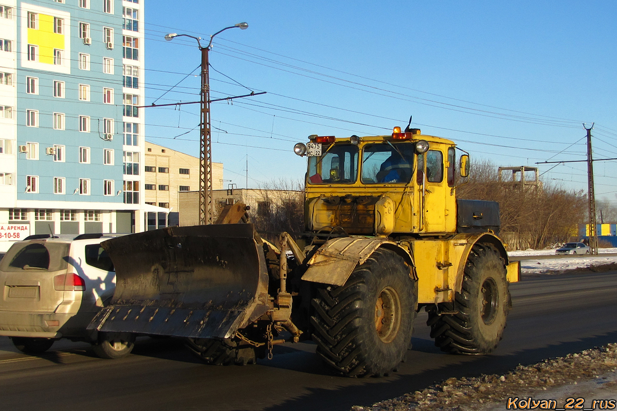 Трактор К-701 со снегоуборочным отвалом #9475 МС 22. Алтайский край, Барнаул, Власихинская улица