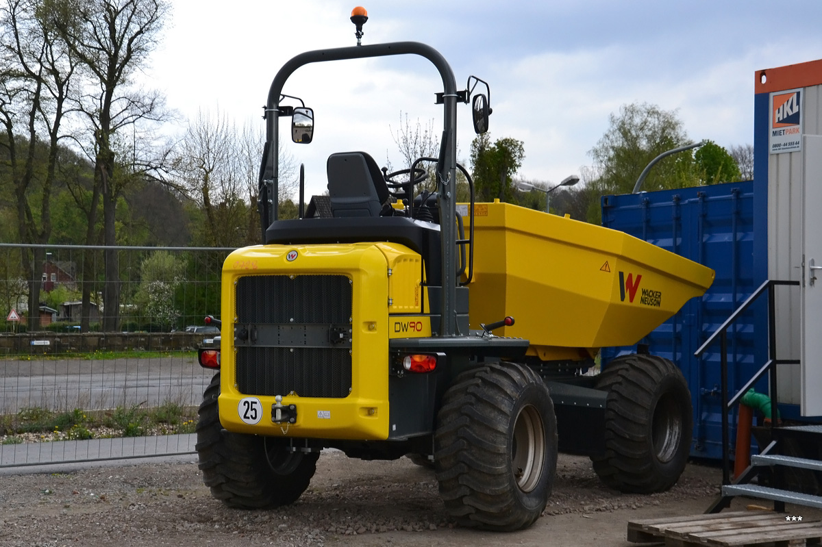 Думпер Wacker Neuson DW90. Германия, Северный-Рейн-Вестфалия, Бохум