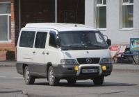 Микроавтобус SsangYong Istana #М 776 ВУ 45. Курган, улица Куйбышева 