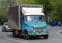 Фургон на шасси ЗиЛ-5301 #Р 925 ОТ 96 . Тюмень, улица Мельникайте