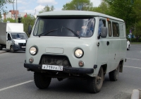 Грузопассажирский фургон УАЗ-3909 #А 719 РА 72 . Тюмень, улица 50 лет Октября