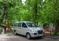 Микроавтобус Hyundai H1 #Х 036 ТК 177. Москва, Большая Академическая улица 