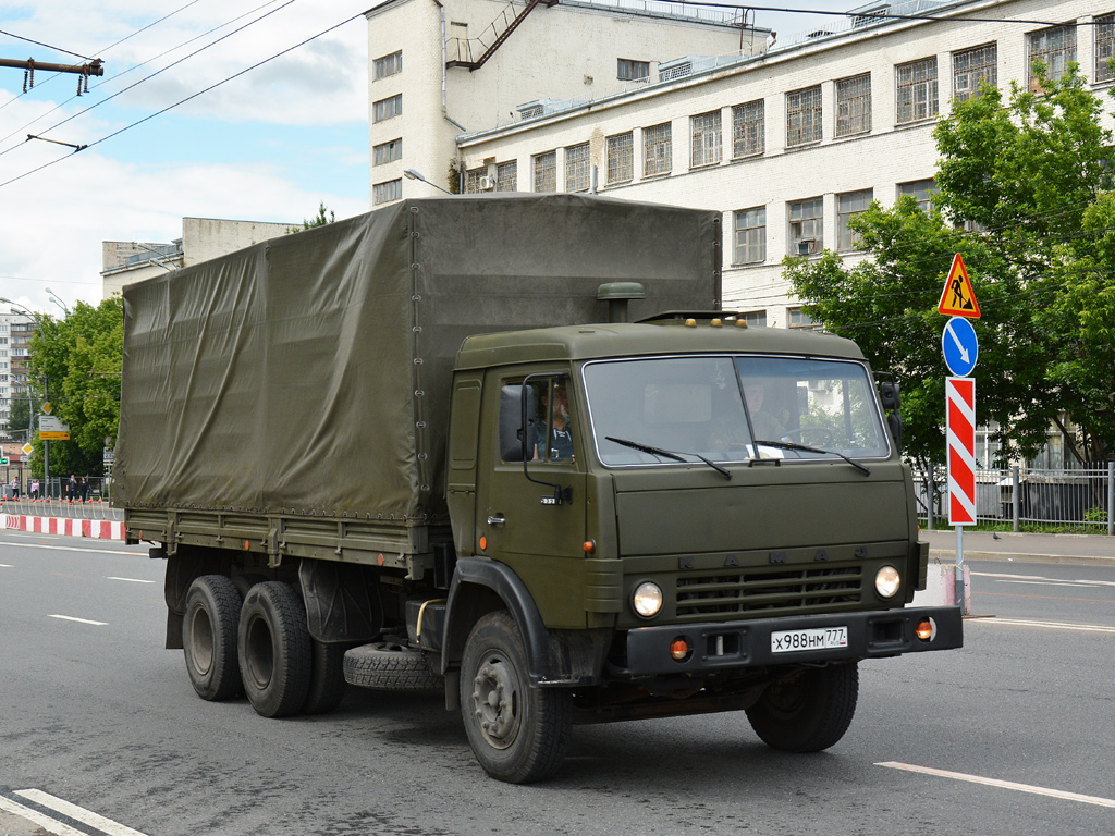 Тентованный грузовой автомобиль КамАЗ-53215 #Х 988 НМ 777. Москва, Хорошевское шоссе 