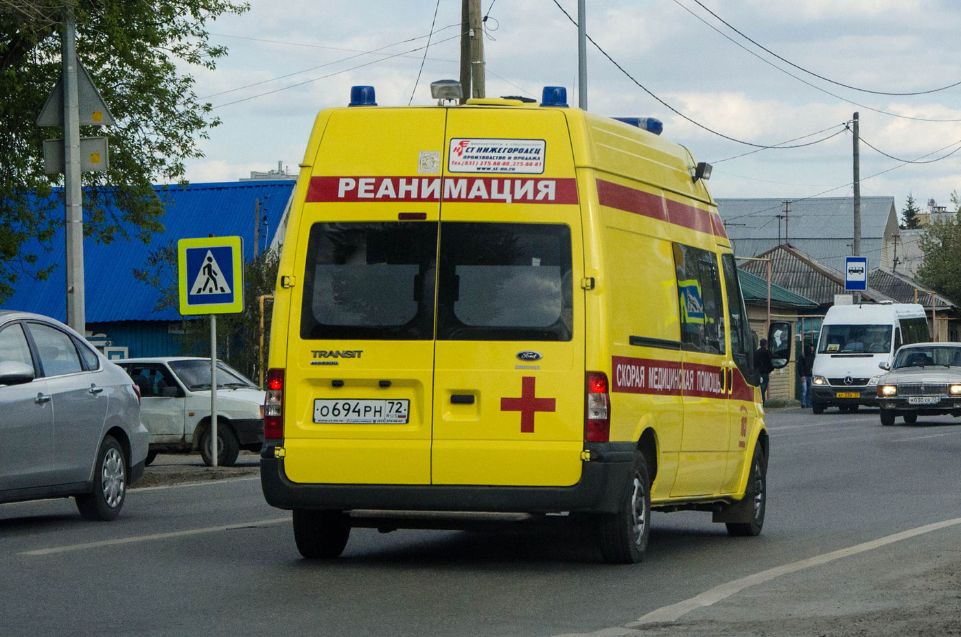 АСМП Нижегородец-22270G #О 694 РН 72. Тюмень, улица Тимуровцев 