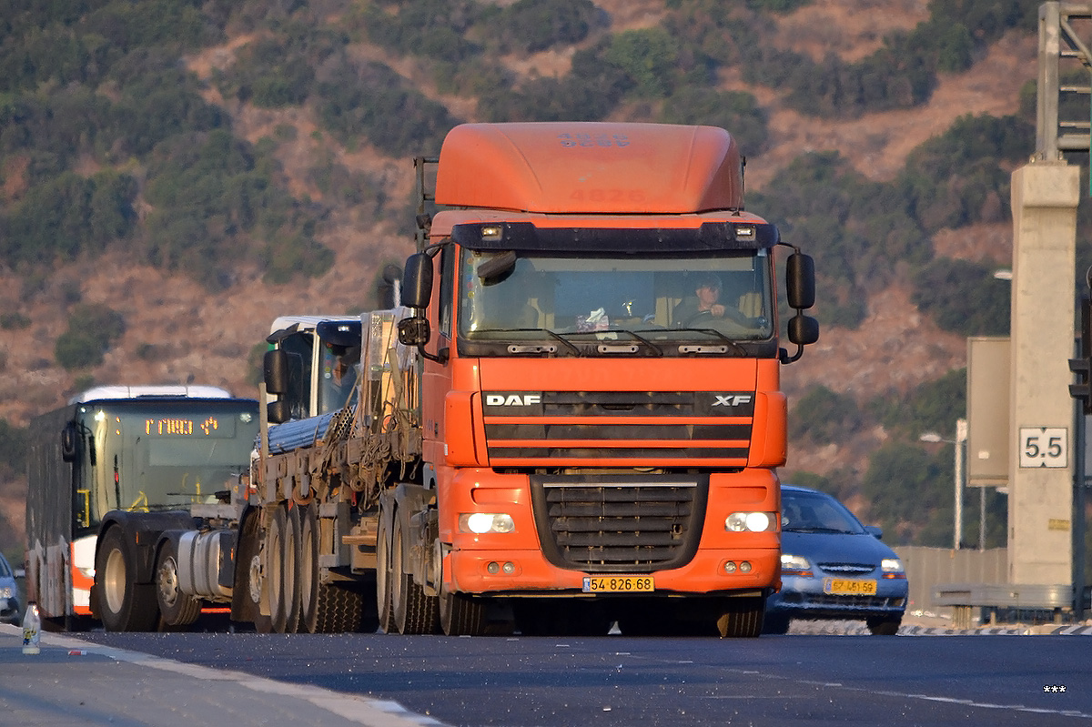 Седельный тягач DAF FTT XF105, #54-826-68. Израиль, перекресток Ягур
