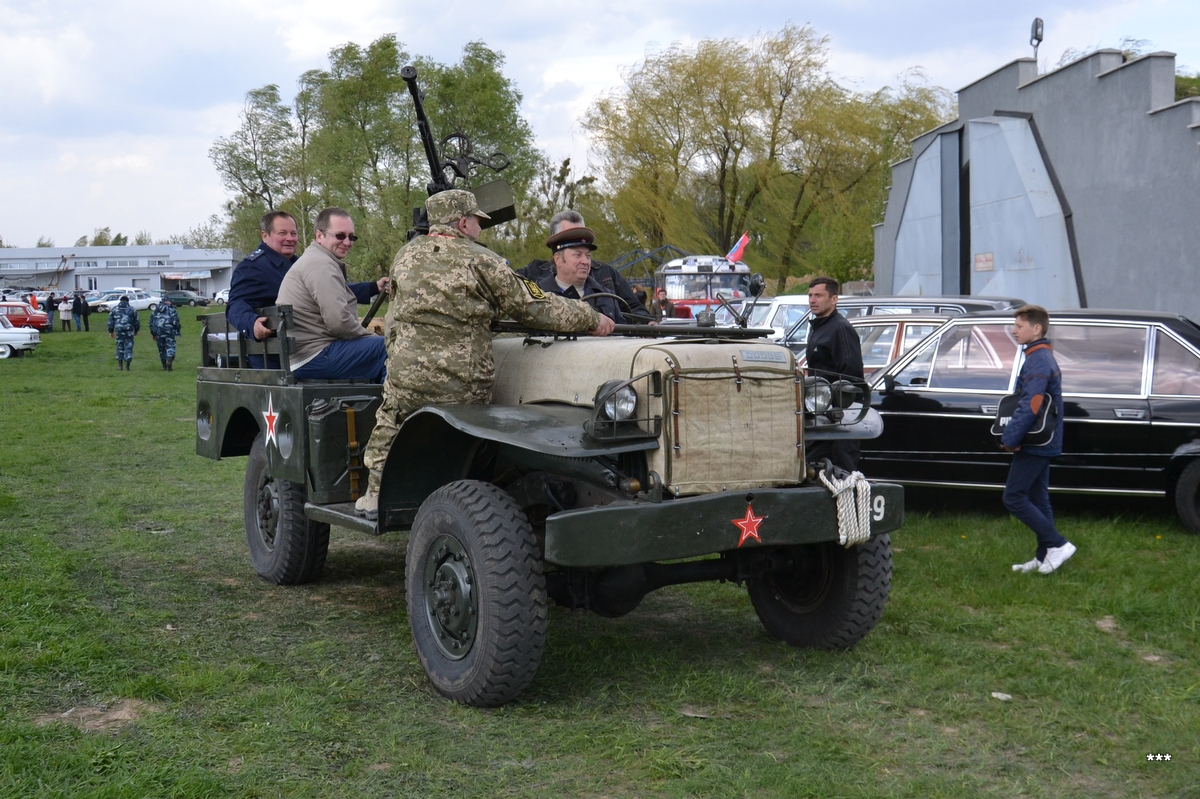 Автомобиль Dodge WC-51. Украина, Киев, Государственный музей авиации