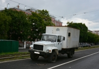 Фургон на шасси ГАЗ-33081 "Садко" #С 166 ВС 62. Москва, улица Зои и Александра Космодемьянских 