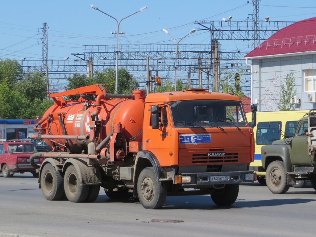 КО-507АМ на шасси КамАЗ-65115 #А 605 ЕТ 45. Курган, Станционная улица