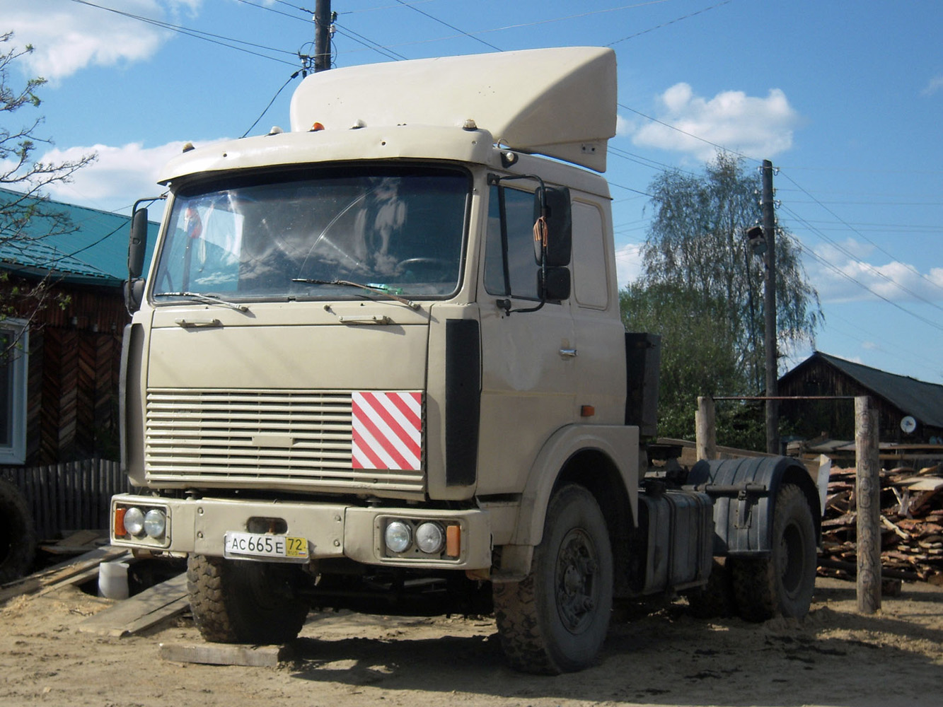 Седельный тягач МАЗ-5432* #АС 665 Е 72 . Свердловская область, Луговской, улица Гагарина