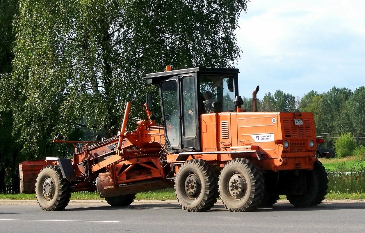 Автогрейдер ГС-14.02 #ТВ-6 2556. Могилёвская область, г.Кричев