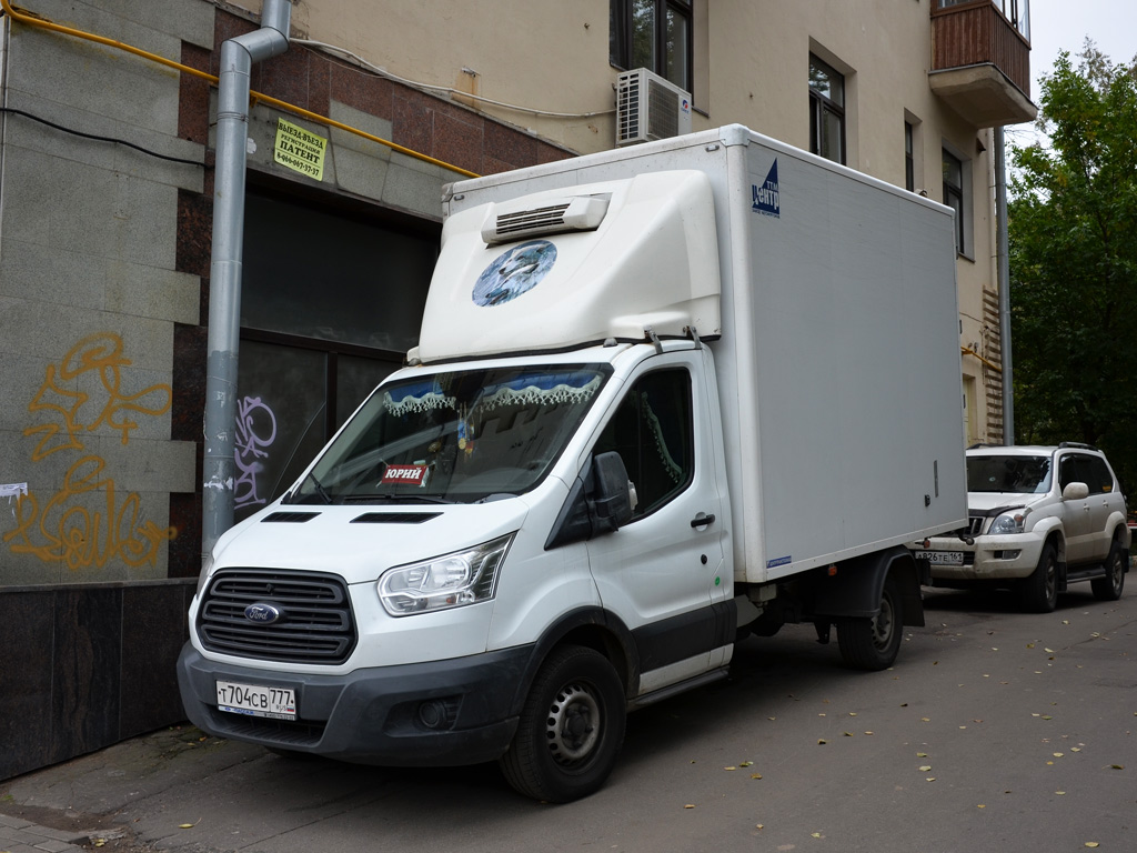Фургон на шасси Ford #Т 704 СВ 777. Москва, Ленинградское шоссе 