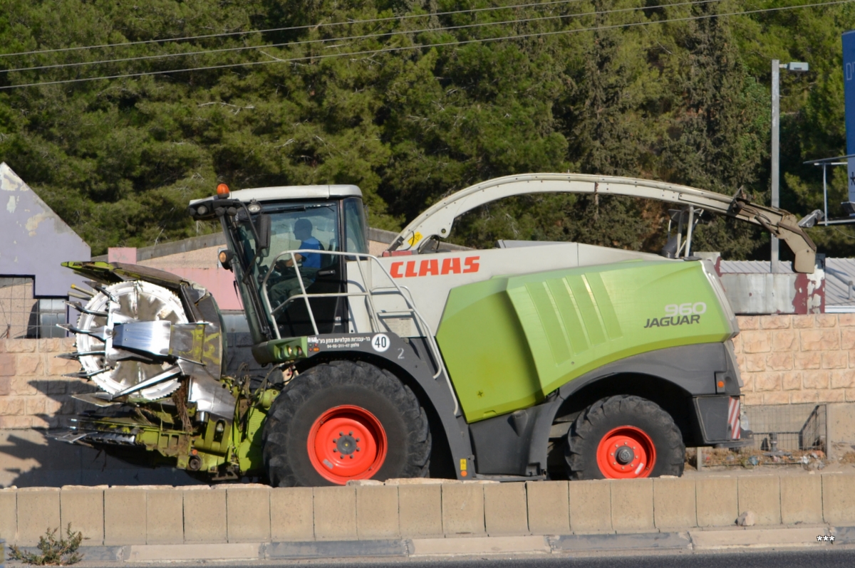 Кормоуборочный комбайн Claas Jaguar 900. Израиль, Северный округ, шоссе №70