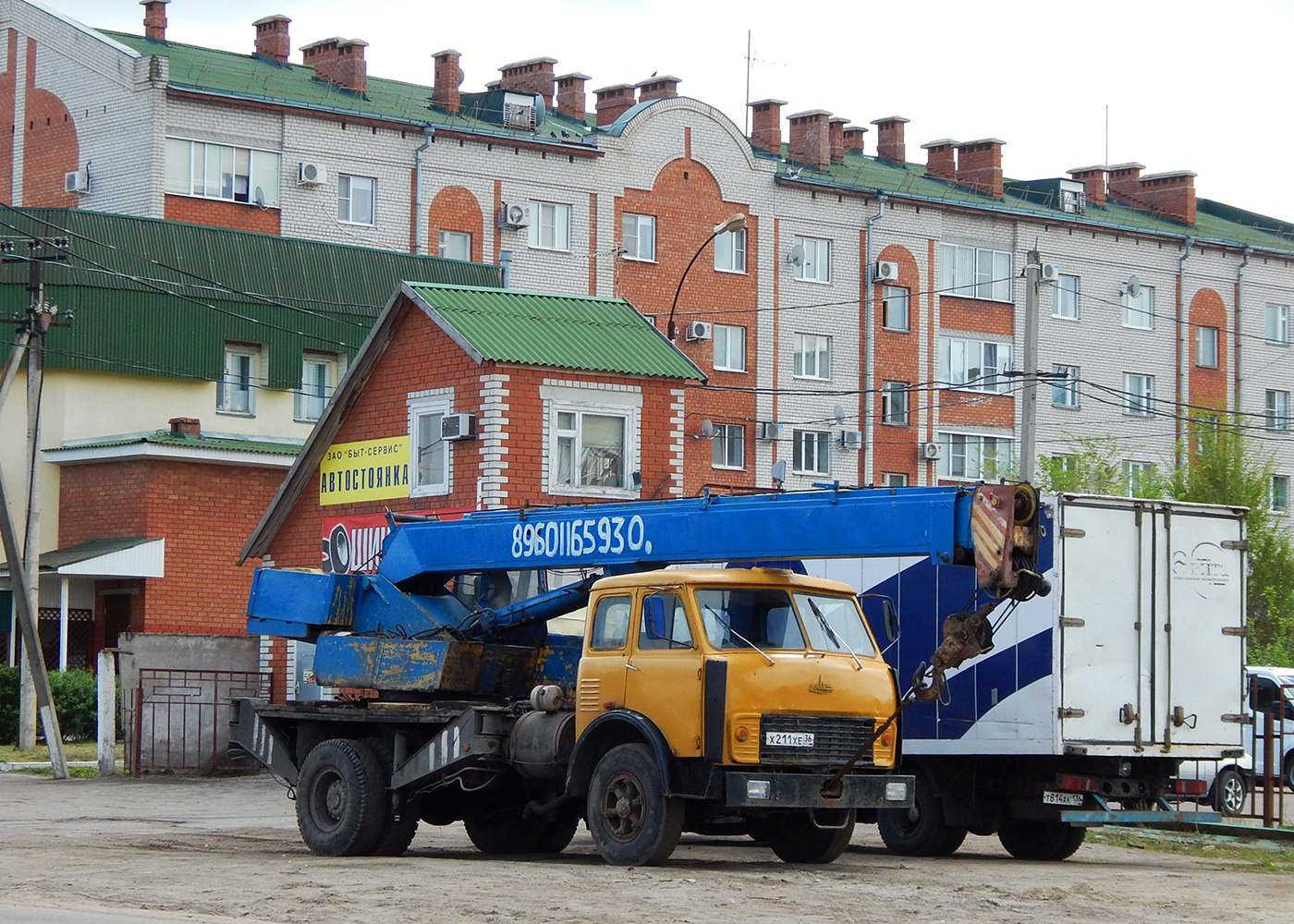Автокран КС-3577 "Ивановец" на шасси МАЗ-5334 #Х 211 ХЕ 26. Воронежская область, г. Россошь, ул. Мира