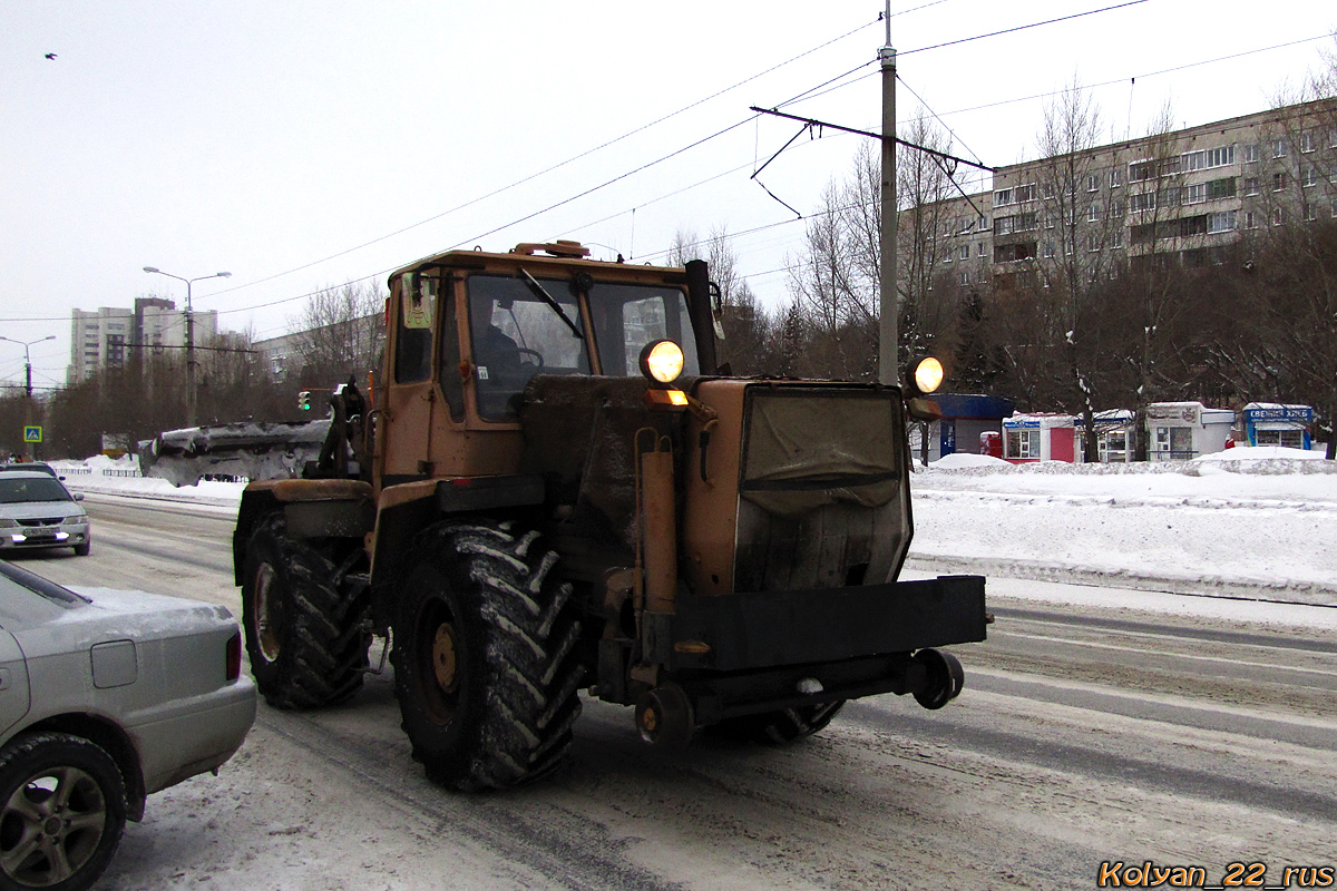 Трактор Т-150К с возможностью постановки на рельсовый ход. Алтайский край, Барнаул, улица Попова