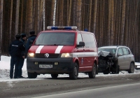 Автомобиль МЧС РФ Volkswagen Transporter T5 #К 569 ЕЕ 96 . Свердловская область, автодорога Екатеринбург-Асбест