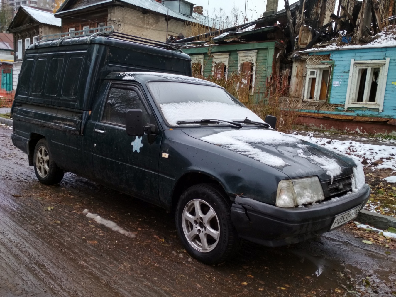 Фургон ИЖ-2717 #Р 053 РТ 63. Самара, улица Пушкина