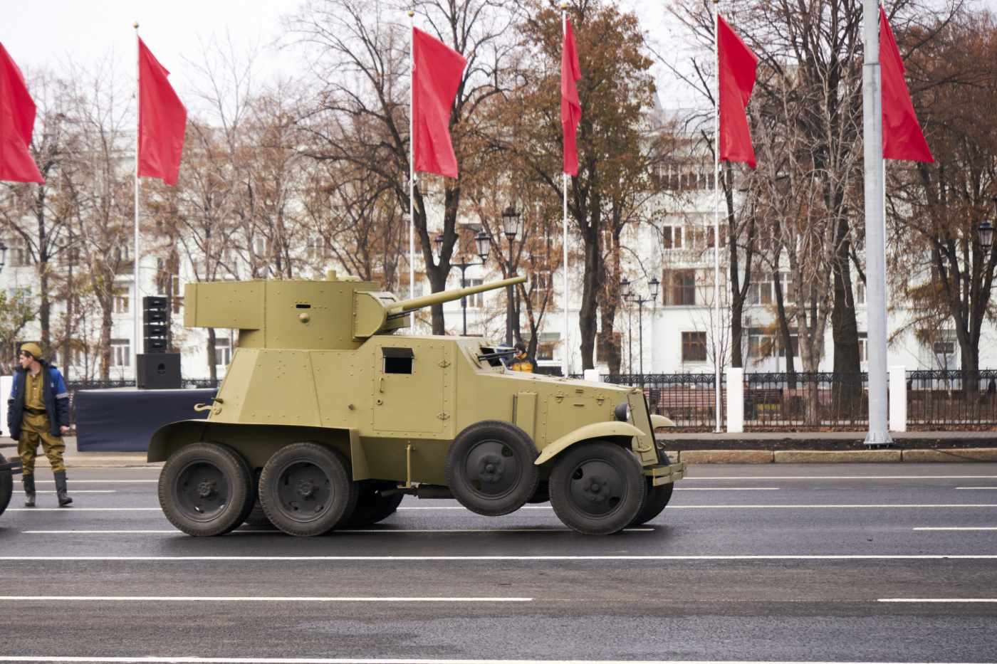 Бронеавтомобиль БА-10. г. Самара, площадь Куйбышева