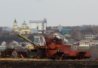 Зерноуборочный комбайн СК-5М-1 "Нива". Белгородская область, Алексеевский район, с. Хлевище