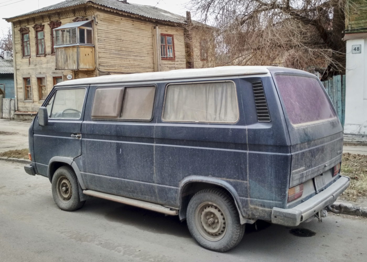 Микроавтобус VolksWagen Caravelle. г. Самара, ул. Ленинская