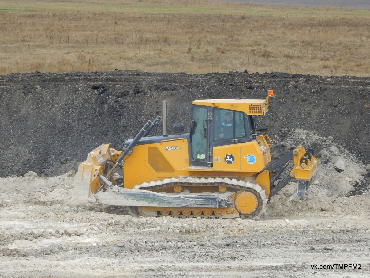 Бульдозер JOHN DEERE 850J. Крым, Симферопольский район