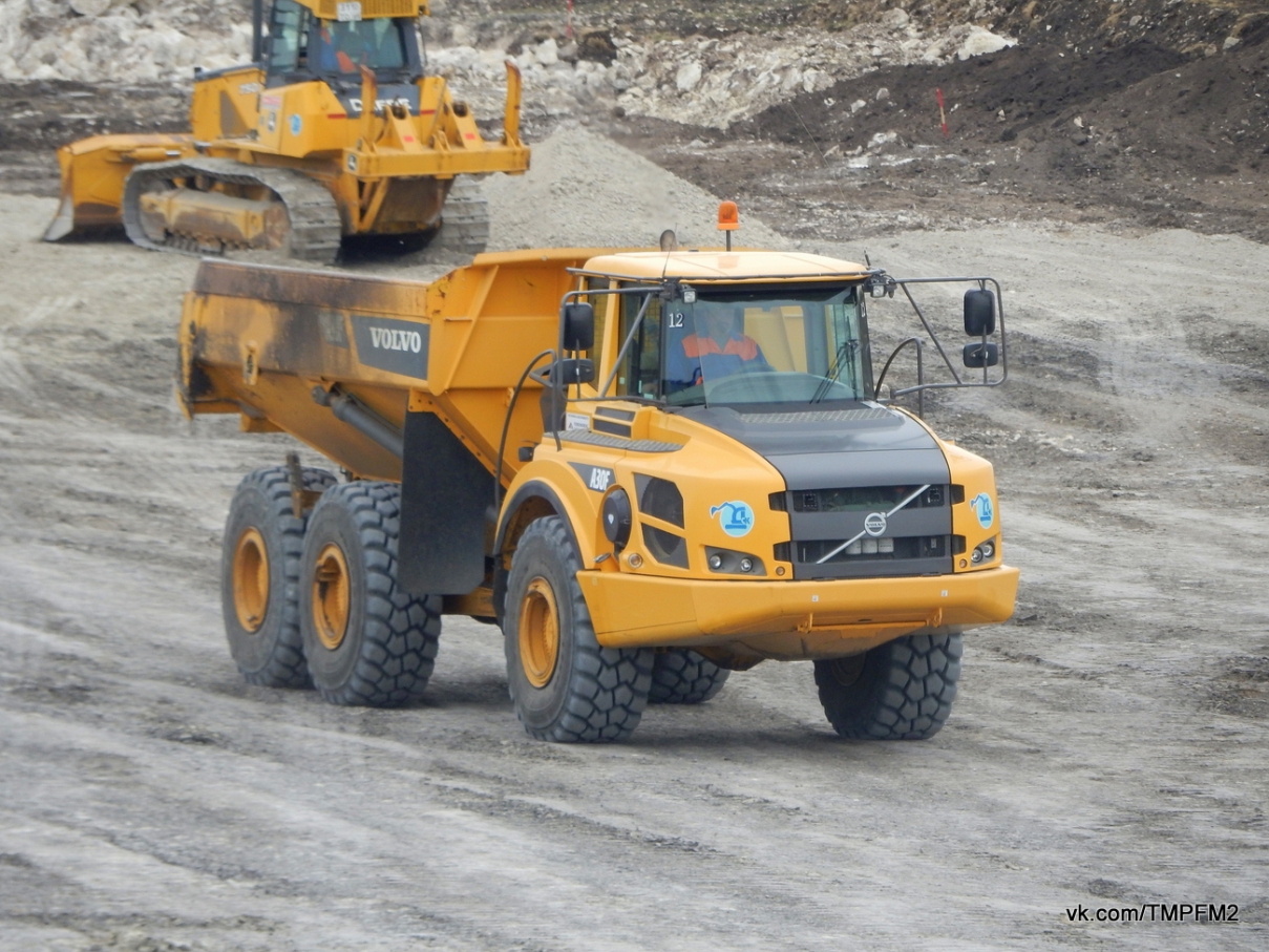 Сочлененный самосвал Volvo A30F. Крым, Симферопольский район