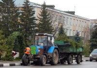 Трактор МТЗ-82* "Беларусь" с прицепом 2ПТС-4. Белгородская область, г. Алексеевка, ул. Победы