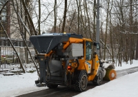Коммунальная уборочная многофункциональная машина . Москва, Авиационная улица 