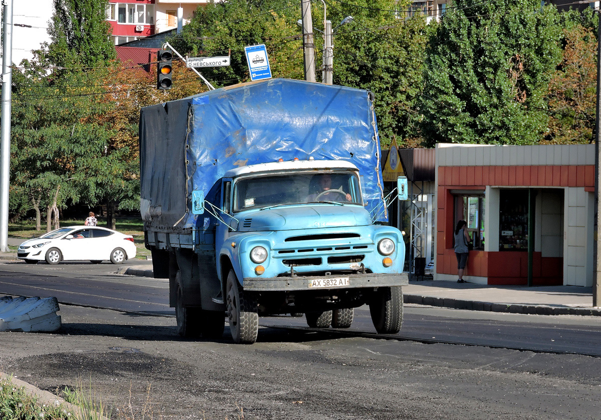 Автомобиль ЗиЛ-431410 #AX 5832 AI. Харьковская область, г. Харьков, Гольдберовская улица