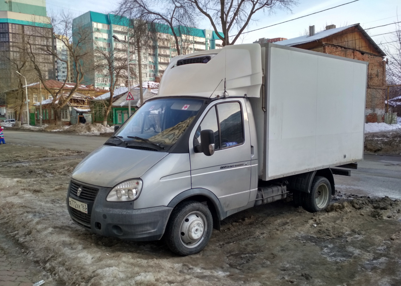 Фургон на шасси ГАЗ-3302-288 #А 772 ХК 163. г. Самара, ул. Чкалова