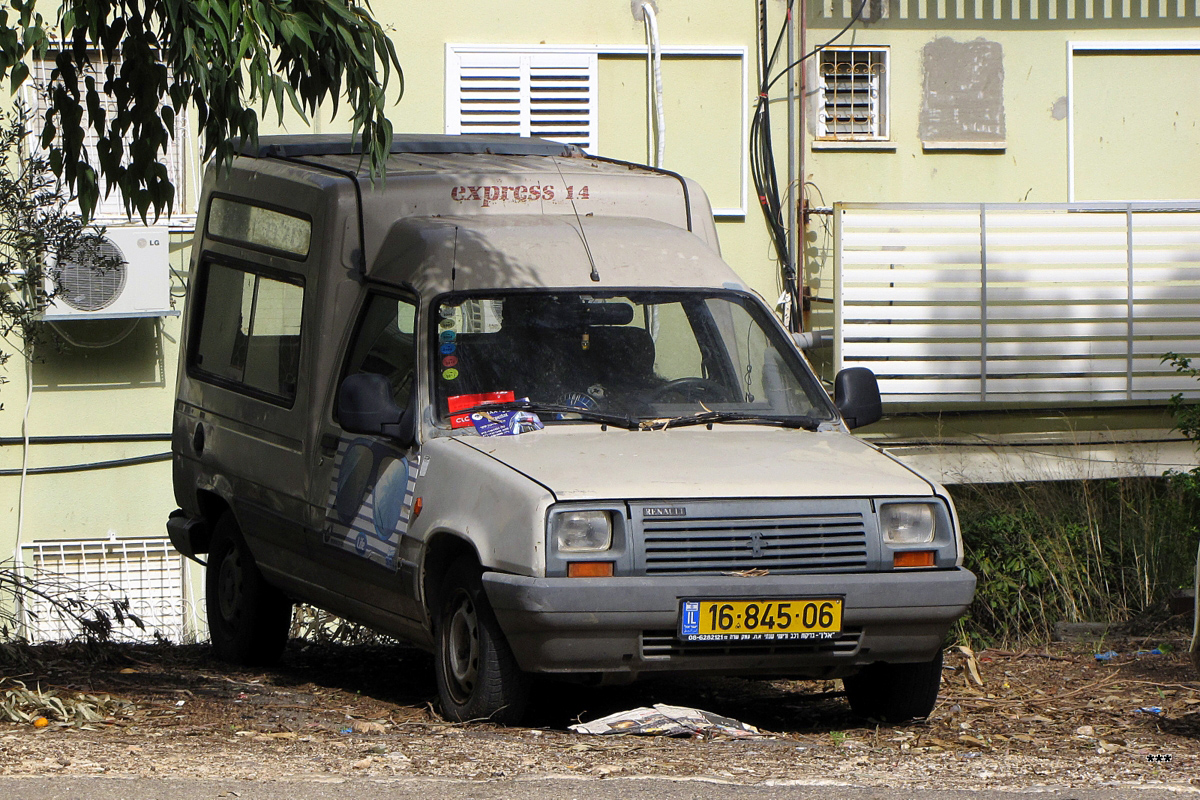 Фургон Renault Express 1.4. Израиль, Хайфа