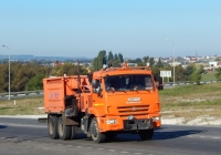 Комбинированная дорожная машина КДМ-316 на шасси КамАЗ-65115 # Н 595 УУ 31. Белгородская область, г. Алексеевка, ул. Чапаева